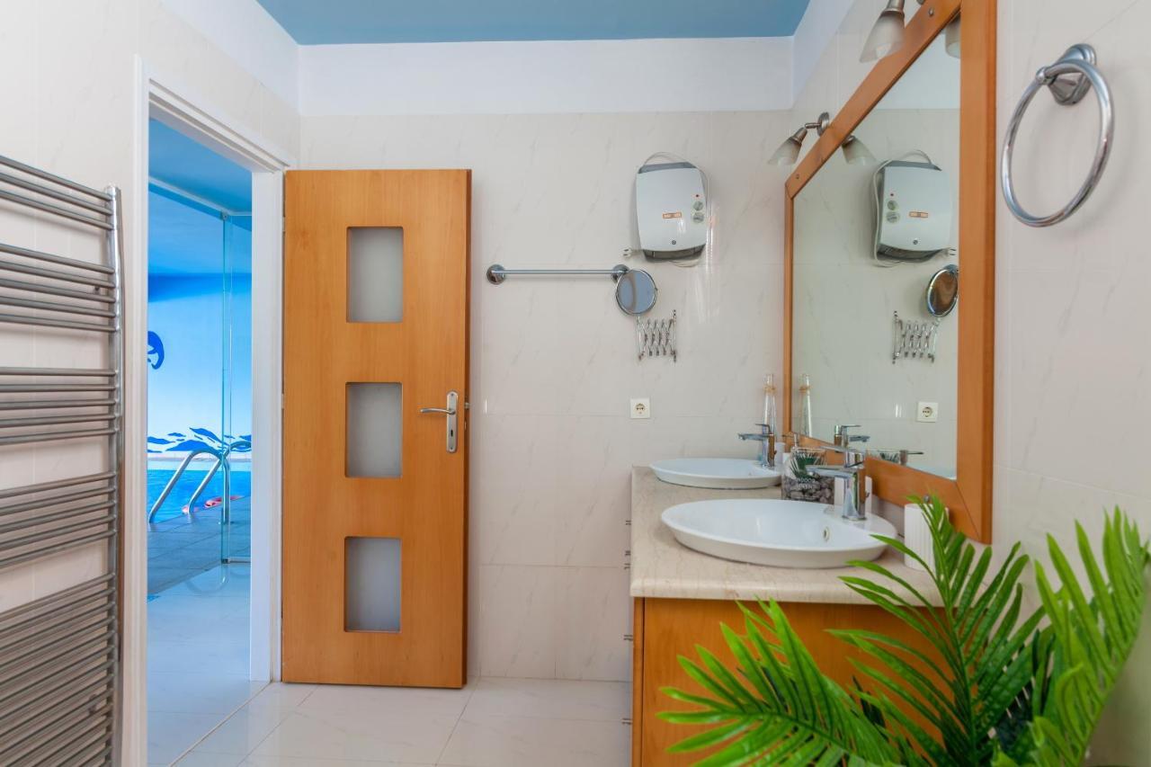Villa Whiteblue Villa, By Idealstay Experience