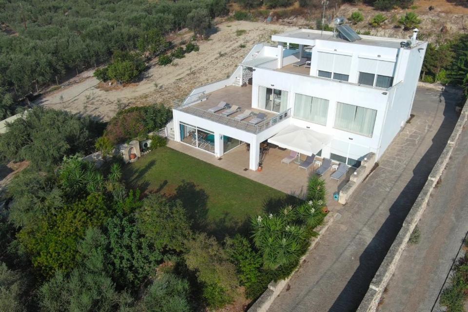 Whiteblue Villa, By Idealstay Experience
