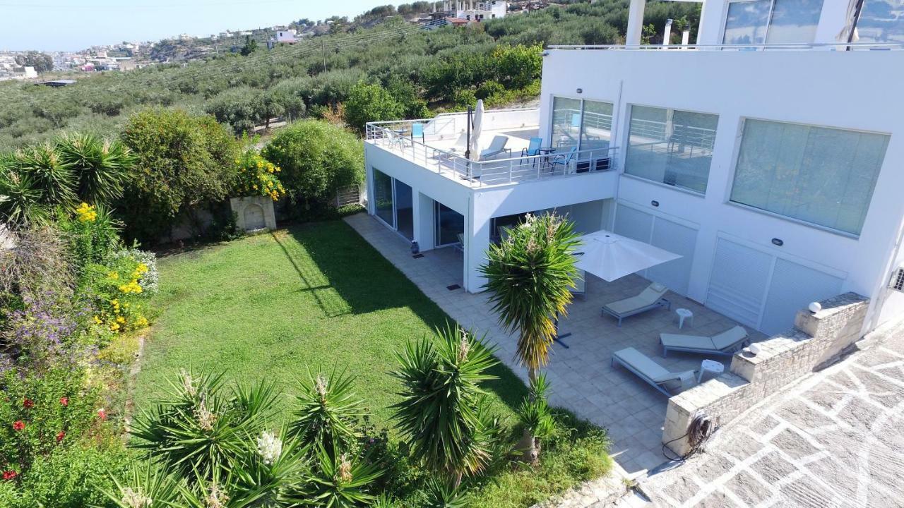 Whiteblue Villa, By Idealstay Experience Villa *